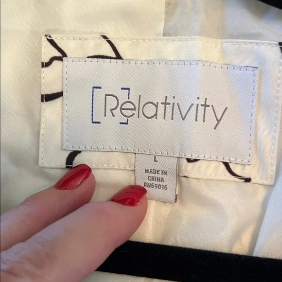 Relativity Floral Rain jacket - Picture 4 of 4